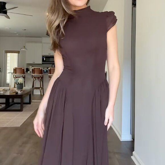 Reformation Maven Dress - Petite 2P - Picture 2 of 6